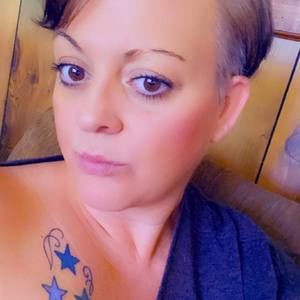 Meet your Posher, Elissa